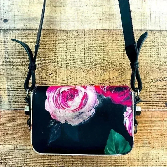 Authentic Off White Pattern Silk Floral Purse - Picture 3 of 14